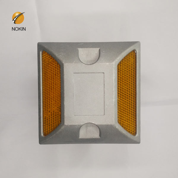 6 Safety locks Solar Pavement Levelled Marker Supplier